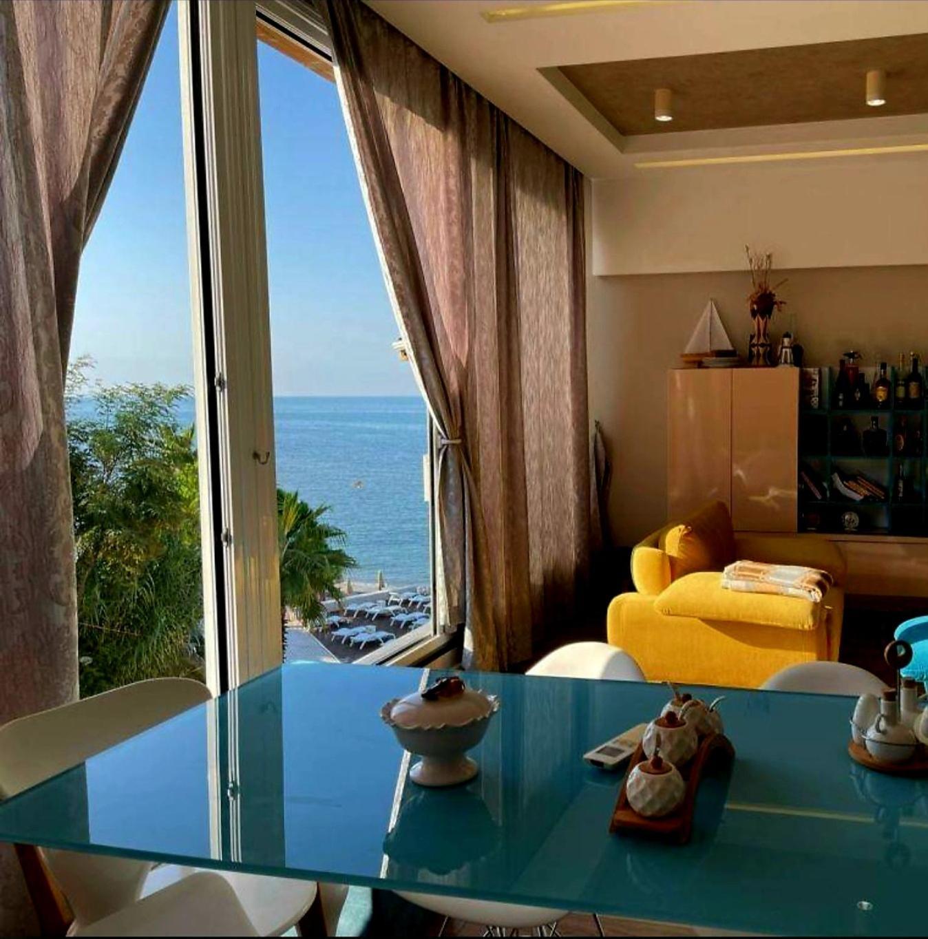 Sea&Sun&Sand Luxury Apartment In Durrës Esterno foto